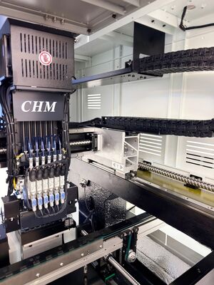 Универсальная ПКБ SMD Pick And Place Machine полностью автоматическая с базой CHM-551