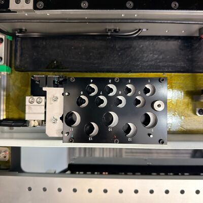 Универсальная ПКБ SMD Pick And Place Machine полностью автоматическая с базой CHM-551